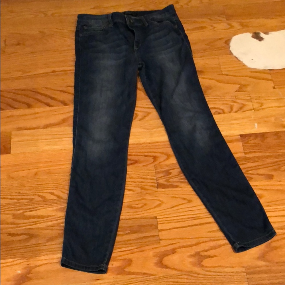 Straight leg Joe’s Jeans. Never been worn!